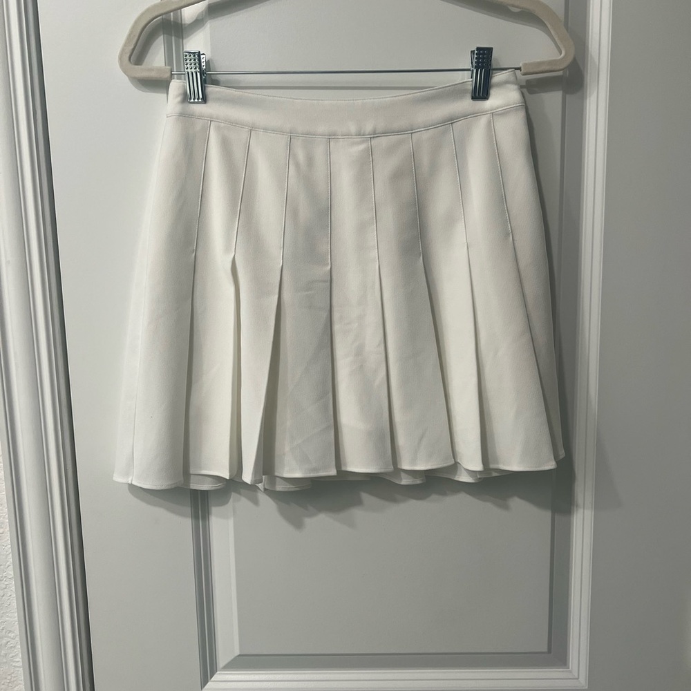 Elegant White Pleated Skort